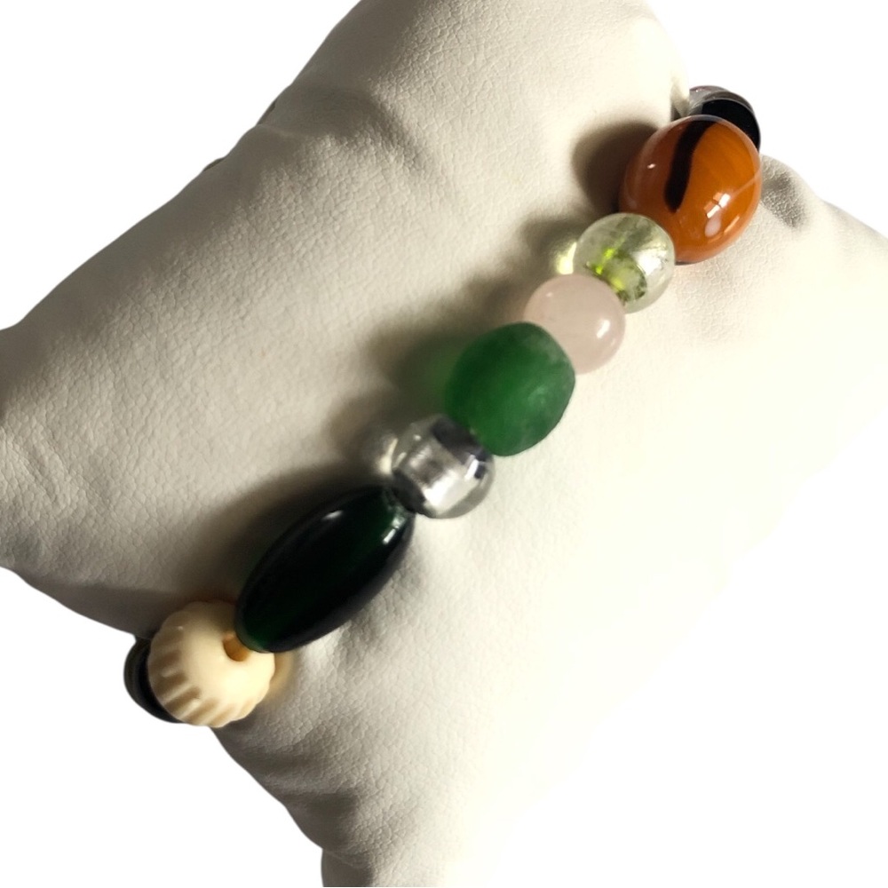 Multicolor Beaded Bracelet - Picture 3 of 3